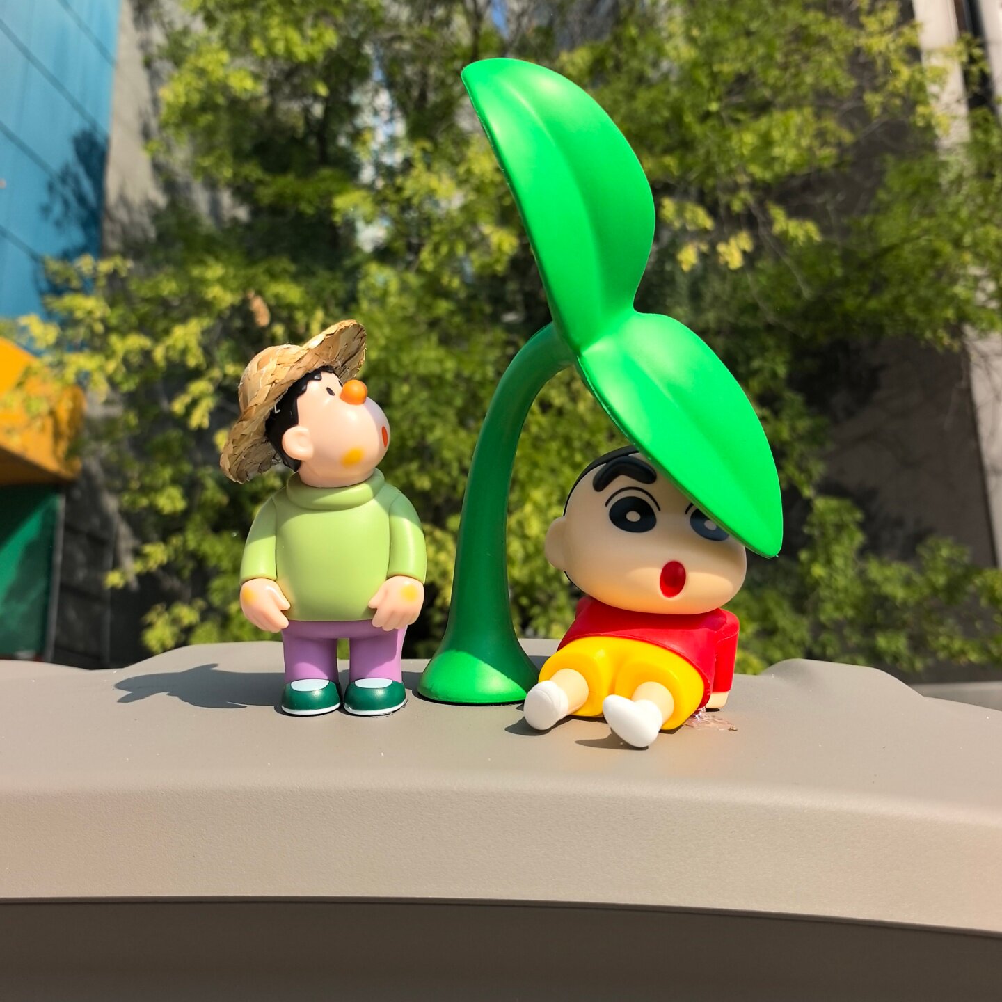 三轮车汽车顶小树苗装饰品草摆件