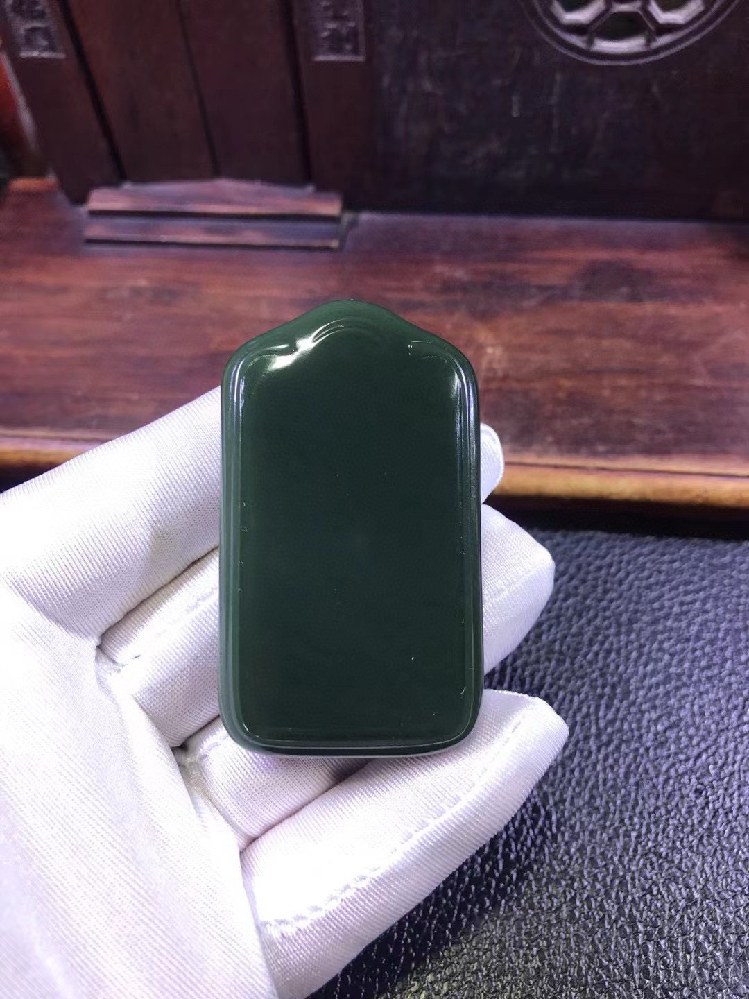 和田玉东北岫岩玉析木河磨玉平安无事牌吊坠挂坠64克结构均匀细腻