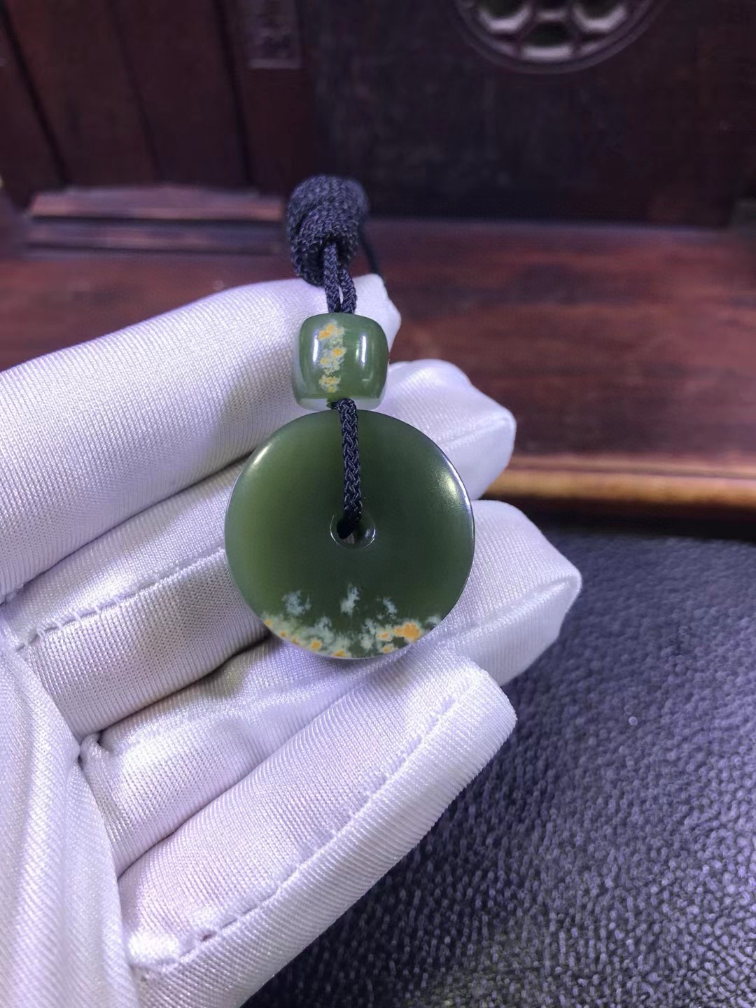 和田玉东北籽料透闪石玉析木绿河磨玉平安扣吊坠挂坠25克厂家直销