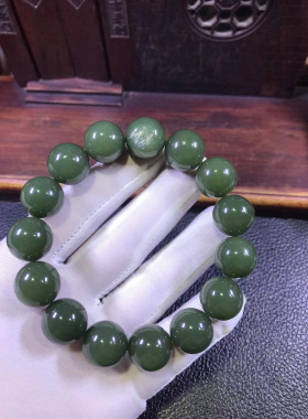 和田玉析木绿河磨玉椴树林一粒皮手链95克结构均匀细腻纯天然正品