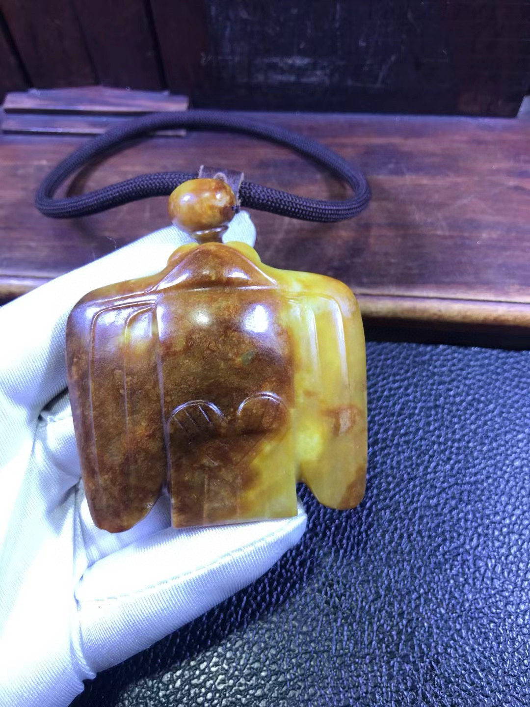 纯天然和田玉东北籽料黄白河磨玉黄沁皮玉枭手把件133克厂家直销,珠宝/钻石/翡翠,其他,淘宝优惠券,粉丝福利购,淘宝优惠卷