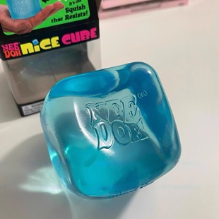 Needoh麦芽糖冰块超大捏捏玩具正品 解压力球雪球6 蓝粉紫rosie同款