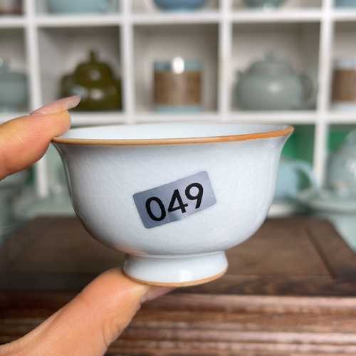 049月才釉小压手杯60ml