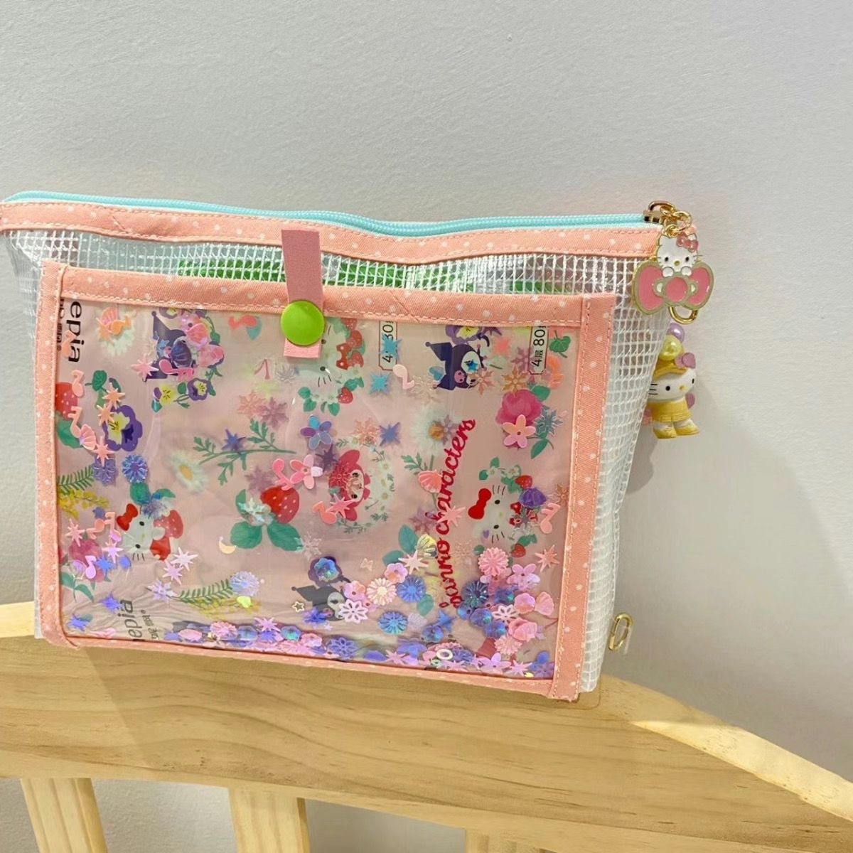 日系kitty大容量收纳包pvc防水多功能纸巾包旅行证件泳衣收纳袋