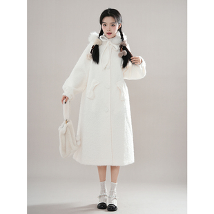 白色羊羔毛呢外套冬季2025小个子毛绒拼接蝴蝶结连帽中长款大衣女