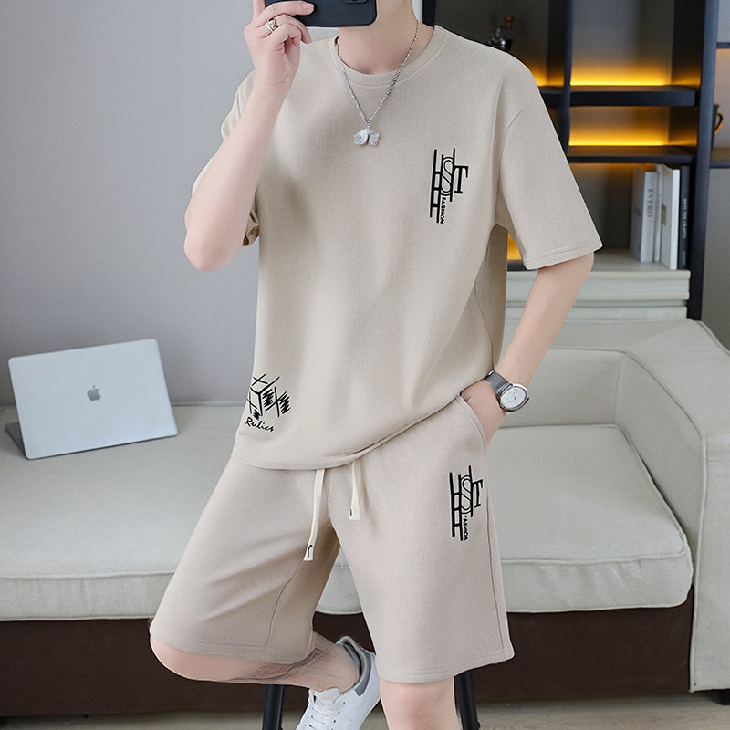 夏季薄款休闲运动套装男士速干透气短袖搭配宽松短裤潮流时尚夏装