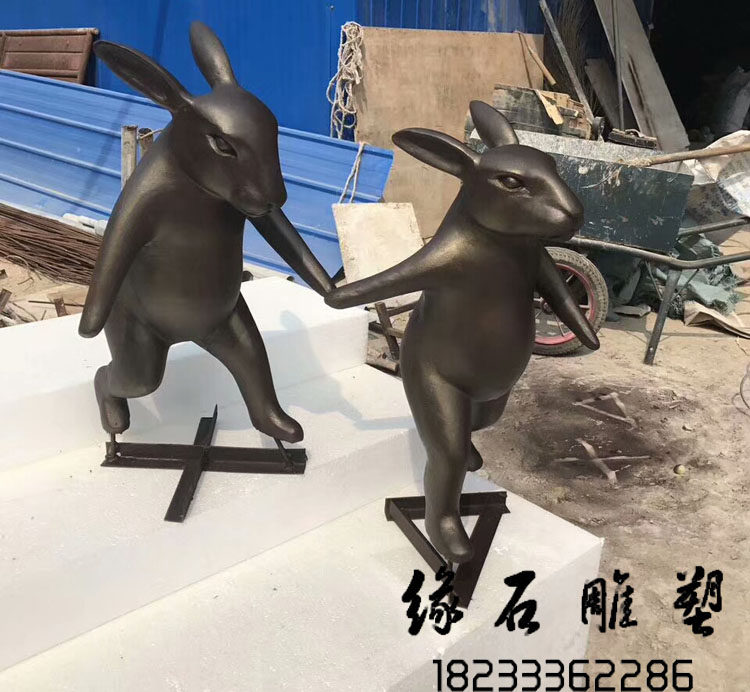 玻璃钢树脂仿铜彩绘小兔子手拉手下台阶雕塑游乐场幼儿园景观园林|msdalam kategori Perniagaan/perabot pejabat, City Furniture, Mencantikkan kemudahan ruang kaya, arca - dari Buy2taobao.com untuk memberikan perkhidmatan ejen Taobao profesional membeli