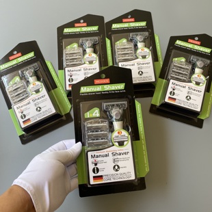 便携手动三层剃须刀不锈钢可水洗刮胡刀套装 德国品质 4刀头男士