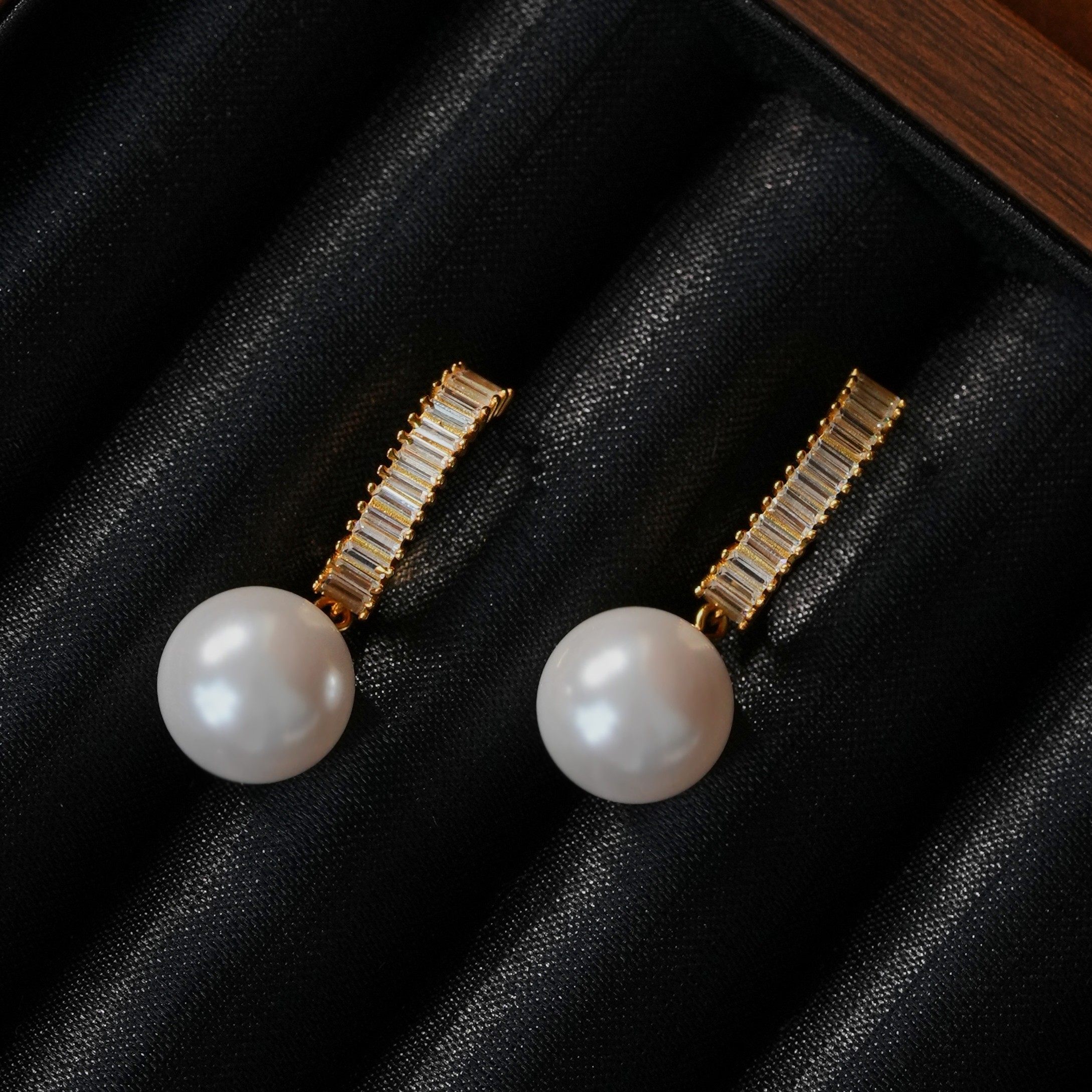 925银耳饰 复古重工C型排锆珠珠耳钉女高级感轻奢气质耳环,饰品/流行首饰/时尚饰品新,银饰耳饰,淘宝优惠券,粉丝福利购,淘宝优惠卷