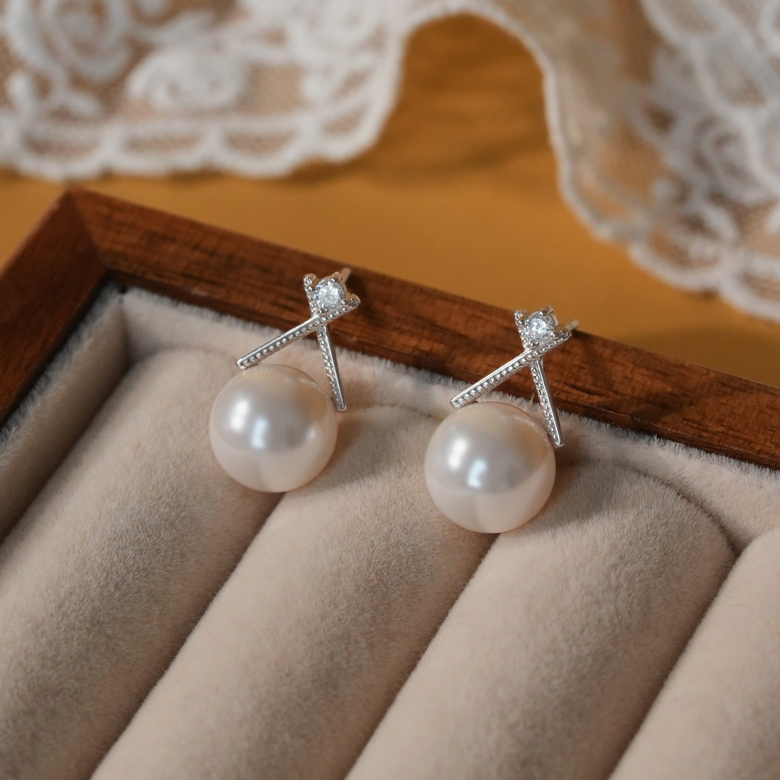 丽沁 925银耳饰 优雅X型锆石珠珠耳钉女设计感轻奢耳环小众耳饰,饰品/流行首饰/时尚饰品新,银饰耳饰,淘宝优惠券,粉丝福利购,淘宝优惠卷