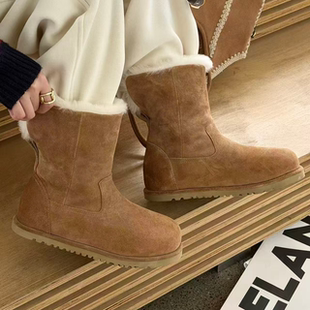 诗歌兰羊皮毛一体翻边雪地靴女2025冬季新款加绒保暖复古中筒靴