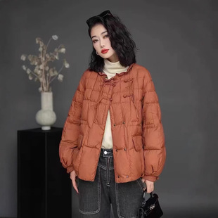 声雨竹2026复古盘扣木耳边领子白鸭绒羽绒服女灯笼袖冬季韩版羽绒