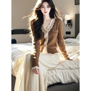 声雨竹秋季穿搭高级感漂亮女装盐系轻熟风小众设计咖色针织上衣裤