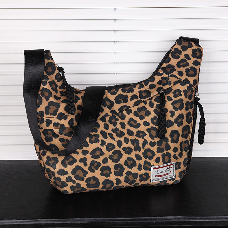 豹纹帆布饺子包女大容量百搭单肩斜挎包休闲通勤包,箱包皮具/热销女包/男包,通用款女包,淘宝优惠券,粉丝福利购,淘宝优惠卷