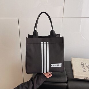 时尚手提包2025春季新款便携式带饭便当包大容量手拎包简约收纳包