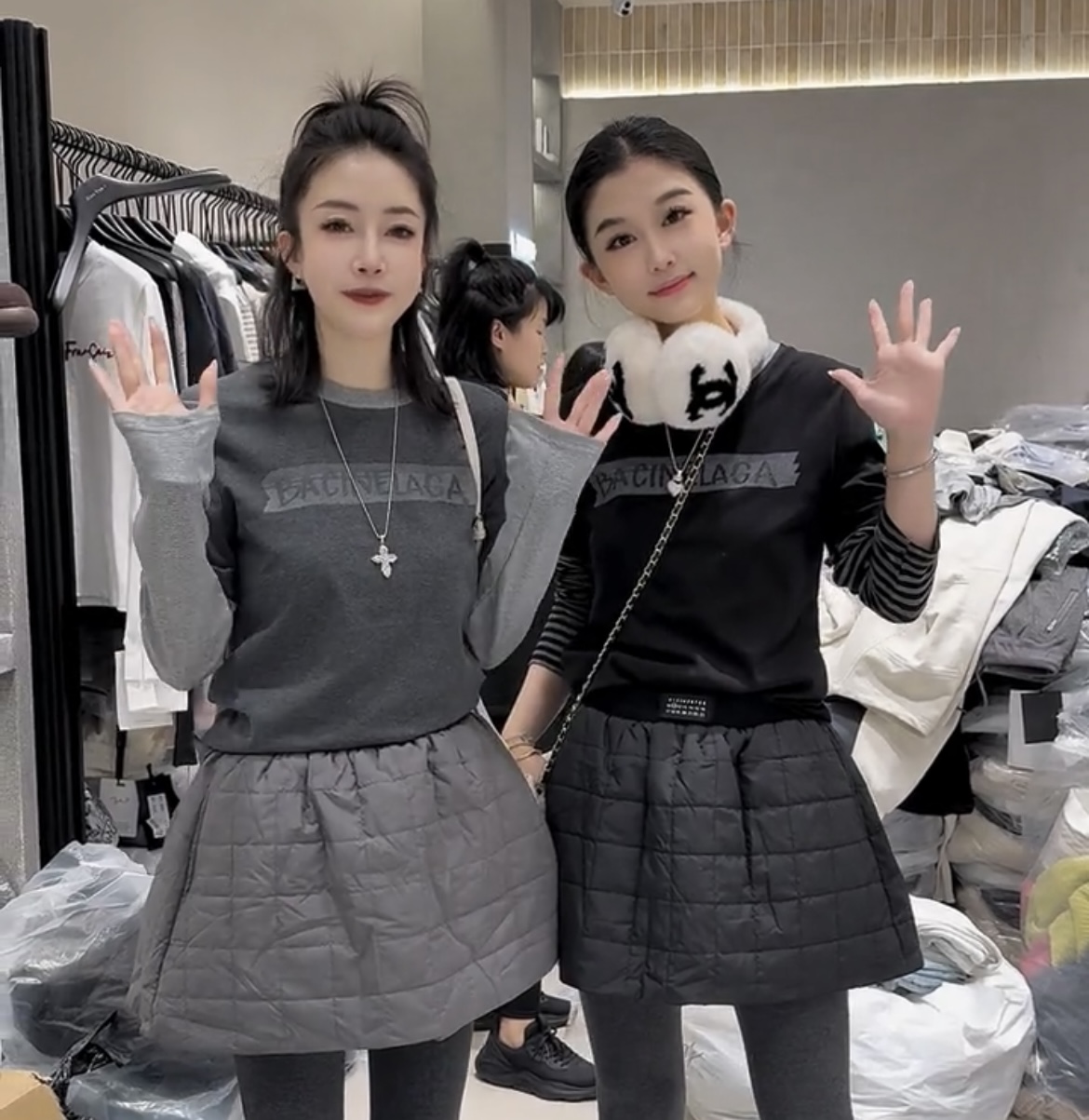 2025冬季新款字母印花拼接袖假两件t恤女时尚洋气百搭套头上衣潮