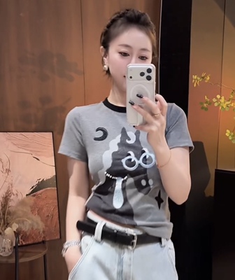 欧洲站2026春季新款小马图案印花拼接短袖t恤女时尚洋气百搭上衣
