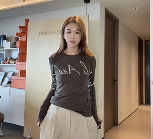 欧洲站2026秋季新款字母印花长袖打底衫t恤女时尚洋气百搭上衣潮