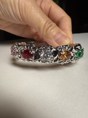 1.5克拉培育宝石银手镯