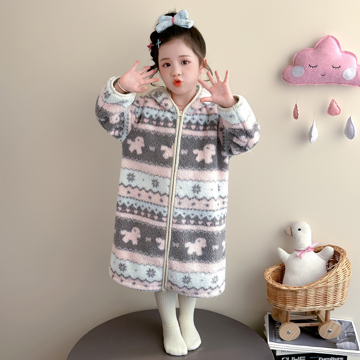 女童睡裙秋冬薄款法兰绒睡袍图片