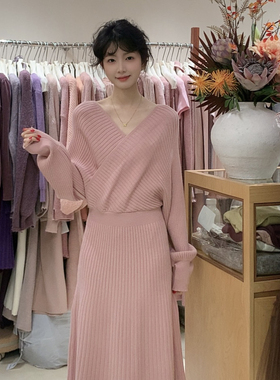 UONE-氛围感女神气质连衣裙581077