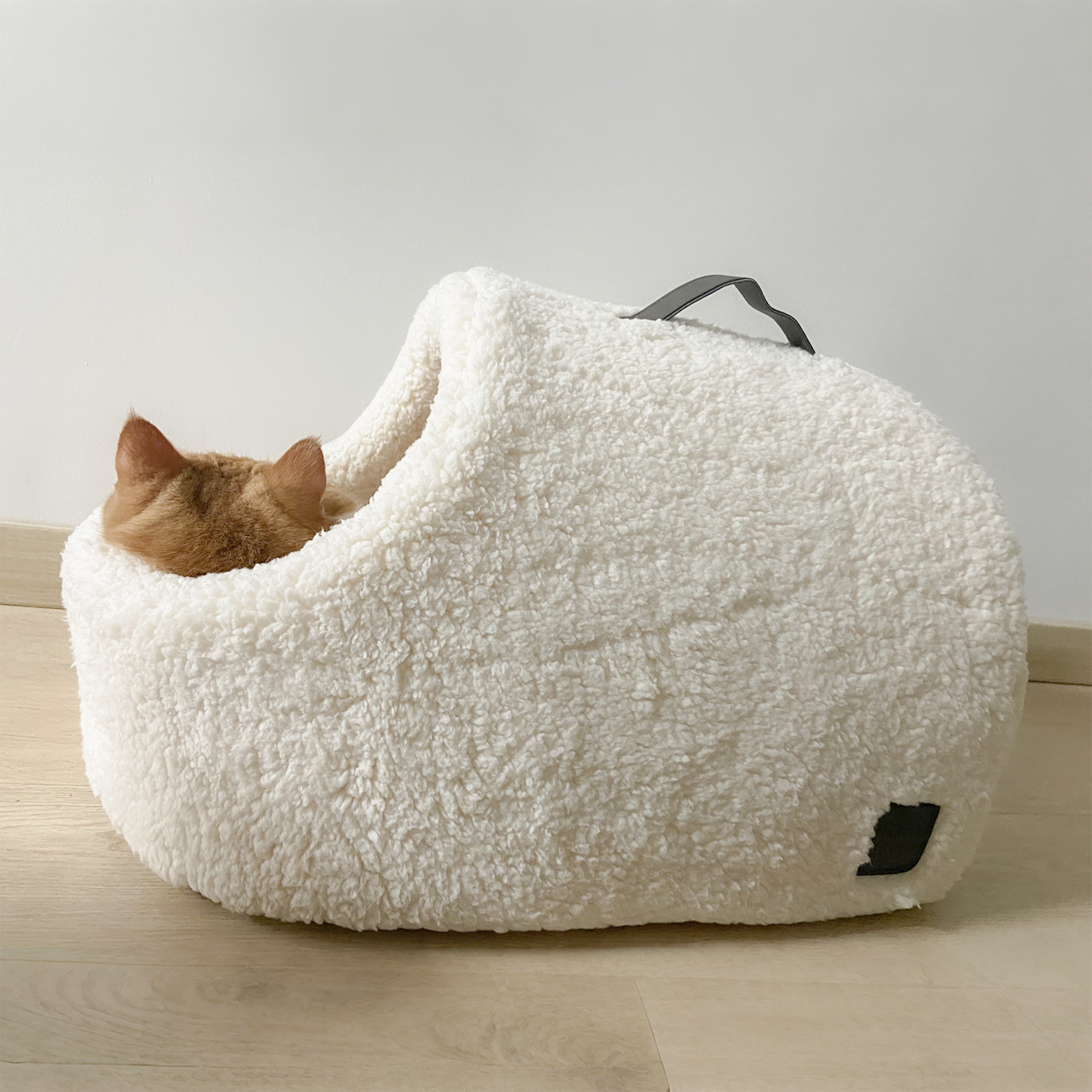 羊羔绒棉拖猫窝猫别墅冬季封闭式安全感宠物睡窝可拆洗小型狗窝