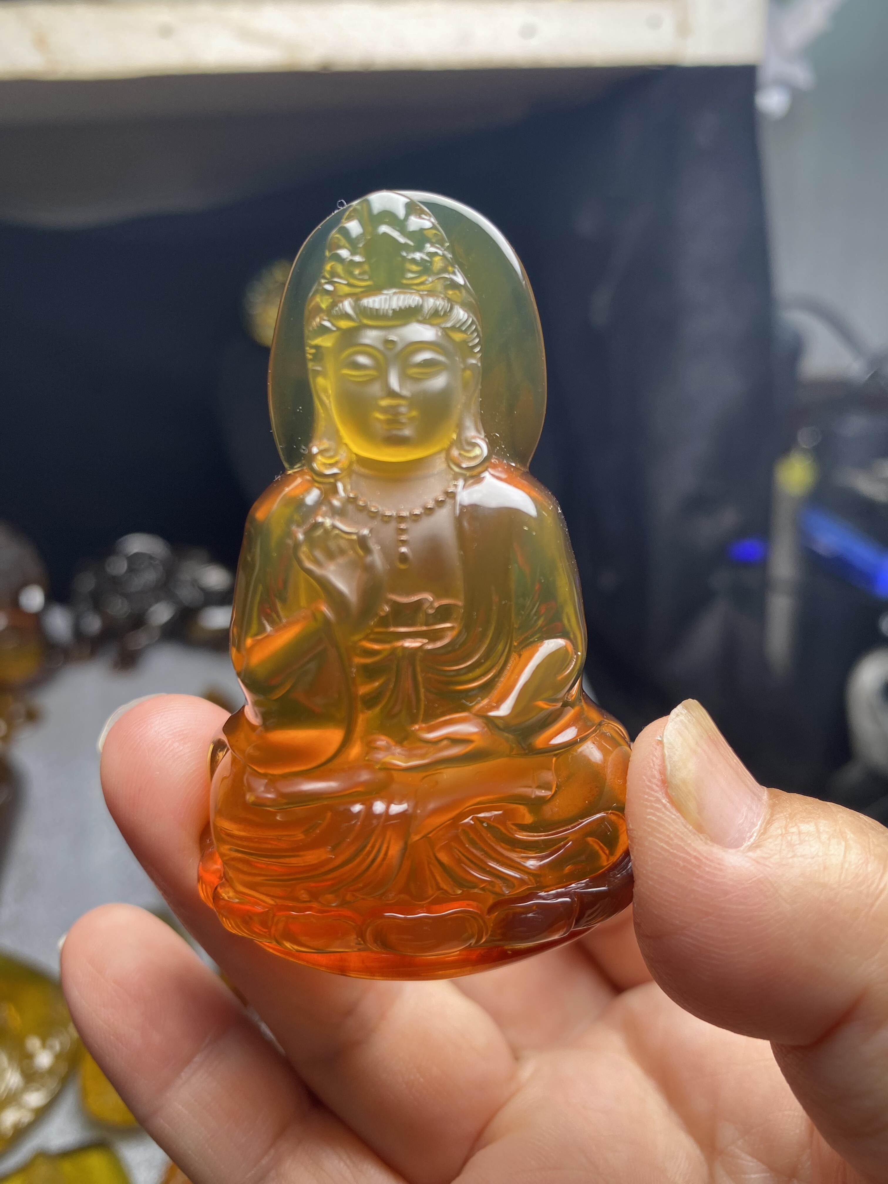 缅甸天然琥珀，立体观音，31克，老矿料