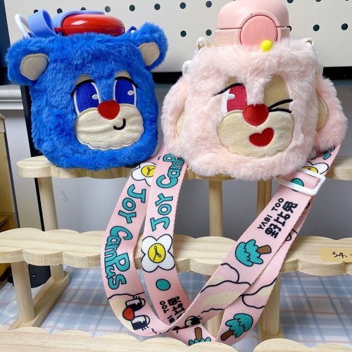 卡通可爱杯套适配uooha保温杯毛绒兔耳朵带提绳斜跨通用保温杯套