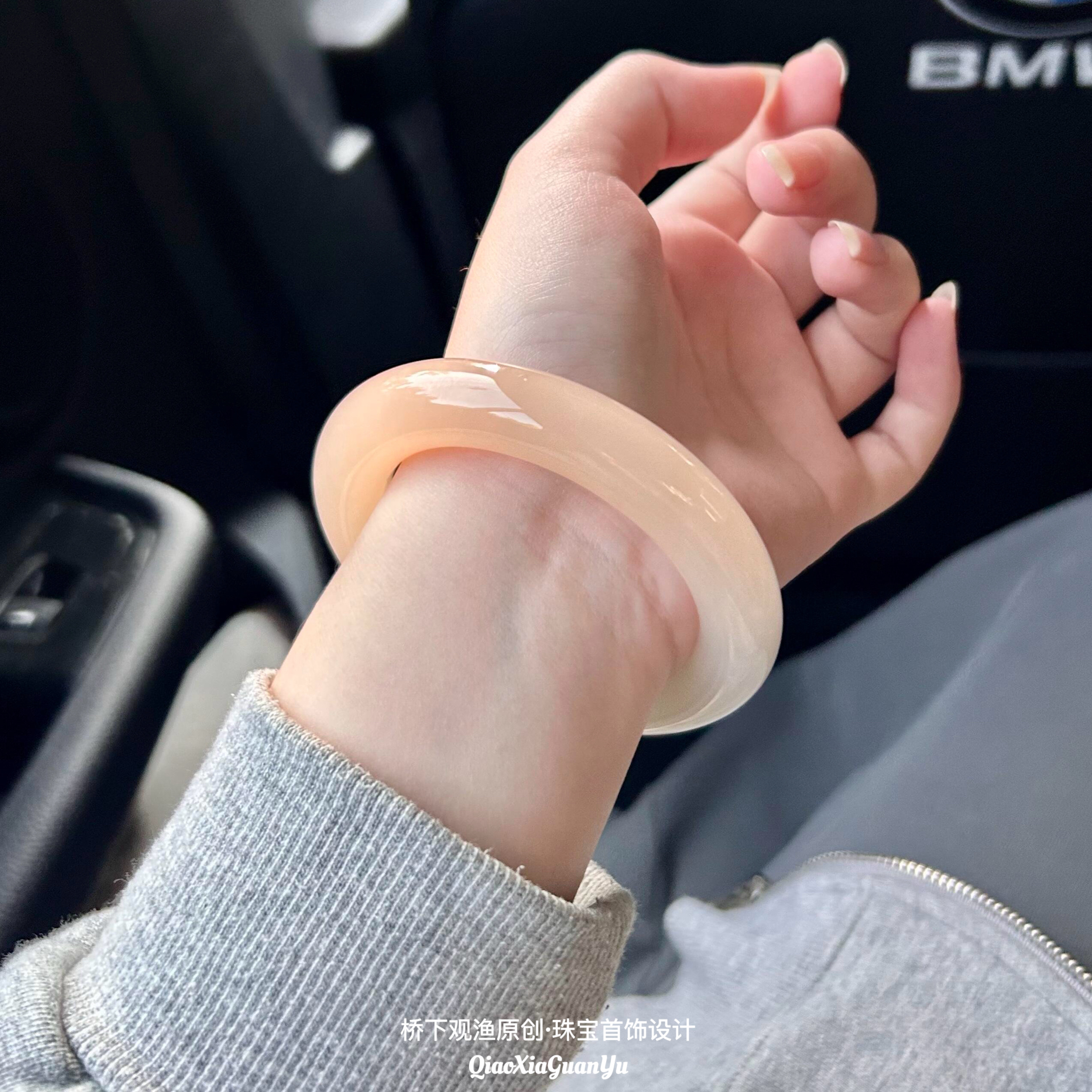 天然新疆和田玉手镯藕粉色玉石镯子少女旺夫粉色玉镯正品带证书