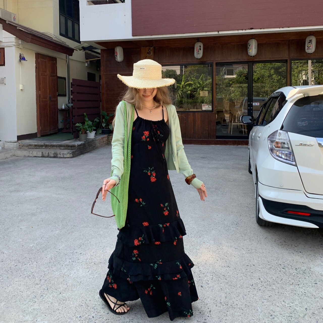 胖mm气质女人味层层蔷薇吊带连衣裙女新款遮肉显瘦开衫上衣两件套