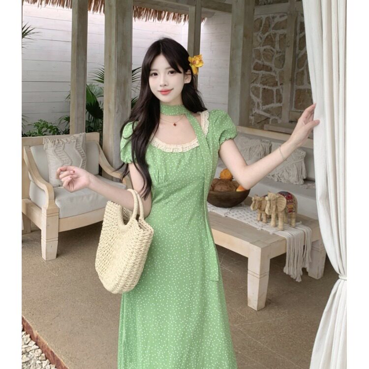 大码胖mm独特漂亮蕾丝花边领碎花连衣裙女海边度假气质波点长裙子