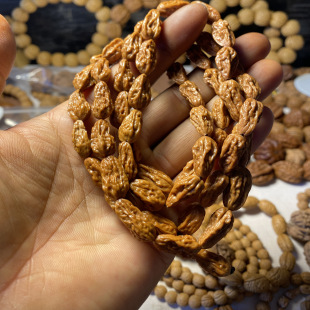 野生嵩山小蛤蟆头异形手持手串脖挂麻核桃三棱四棱手捻小秋子手串