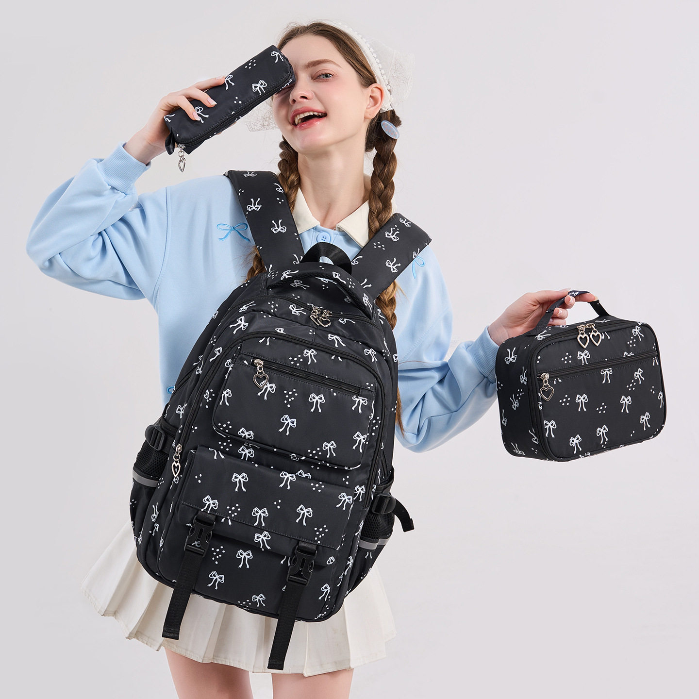 2026亚马逊爆款书包女小学生三件套背包大容量减负初中生双肩包