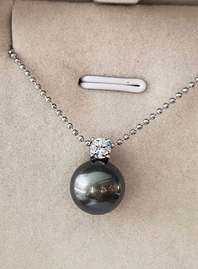 天然海水大溪地黑珍珠吊坠单颗正圆极强光925银戴妃款女项链轻奢