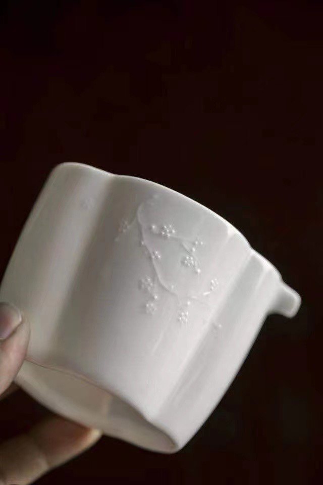 早期台湾正品绝版敦睦窑葵口公道杯公杯雕刻浮雕松竹梅落款敦睦窑