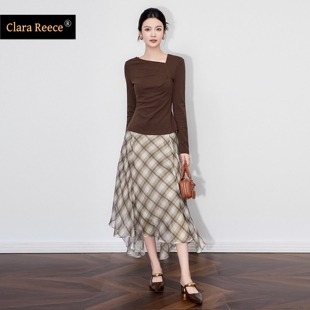 CLARA REECEV设计感斜肩修身针织衫+格纹印花半身裙两件套女秋款
