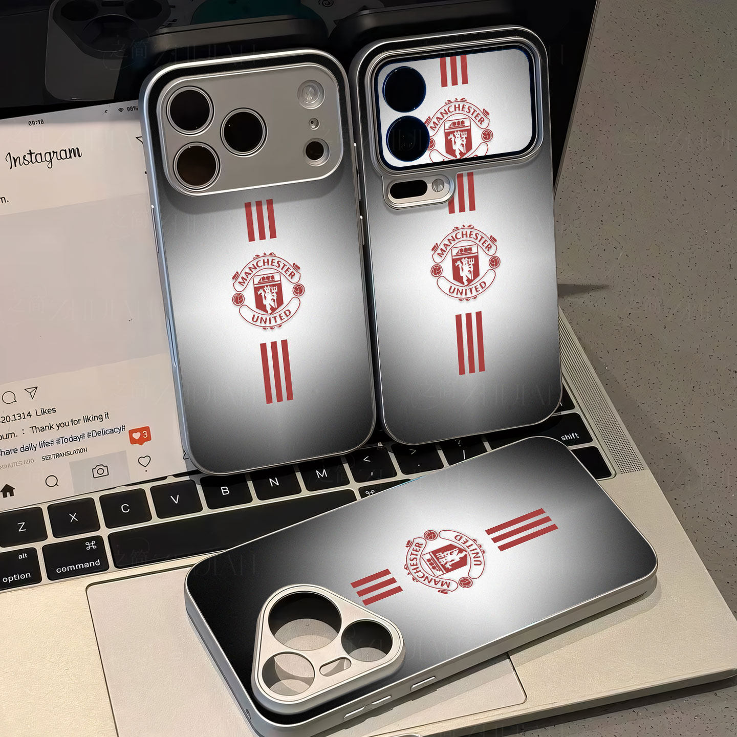 曼联队徽磁吸磨砂黑框电镀玻璃手机壳适用苹果iphone17promax华为VIVOS15E1加ACE5至尊版OPPORENO6PRO红米K70