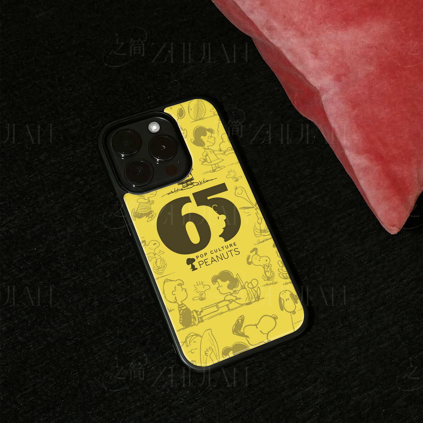 史努比65周年磁吸磨砂黑框电镀玻璃手机壳适用苹果iphone17promax华为荣耀400PRO红米NOTE15PROPLUS小米14PRO