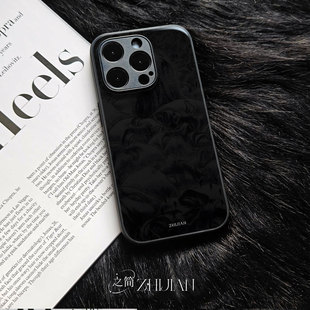 之简ZHIJIAN《黑岳女神》玻璃亮面磨砂手机壳新款小众不撞壳适用苹果17promaxMATE60PRO+OPPOA6PROVIVOS20PRO