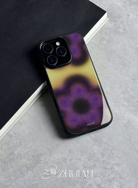 之简ZHIJIAN《紫色双花》玻璃亮面磨砂手机壳新款小众不撞壳适用苹果17promax三星S25PLUSIQOO11PRO红米K60EP