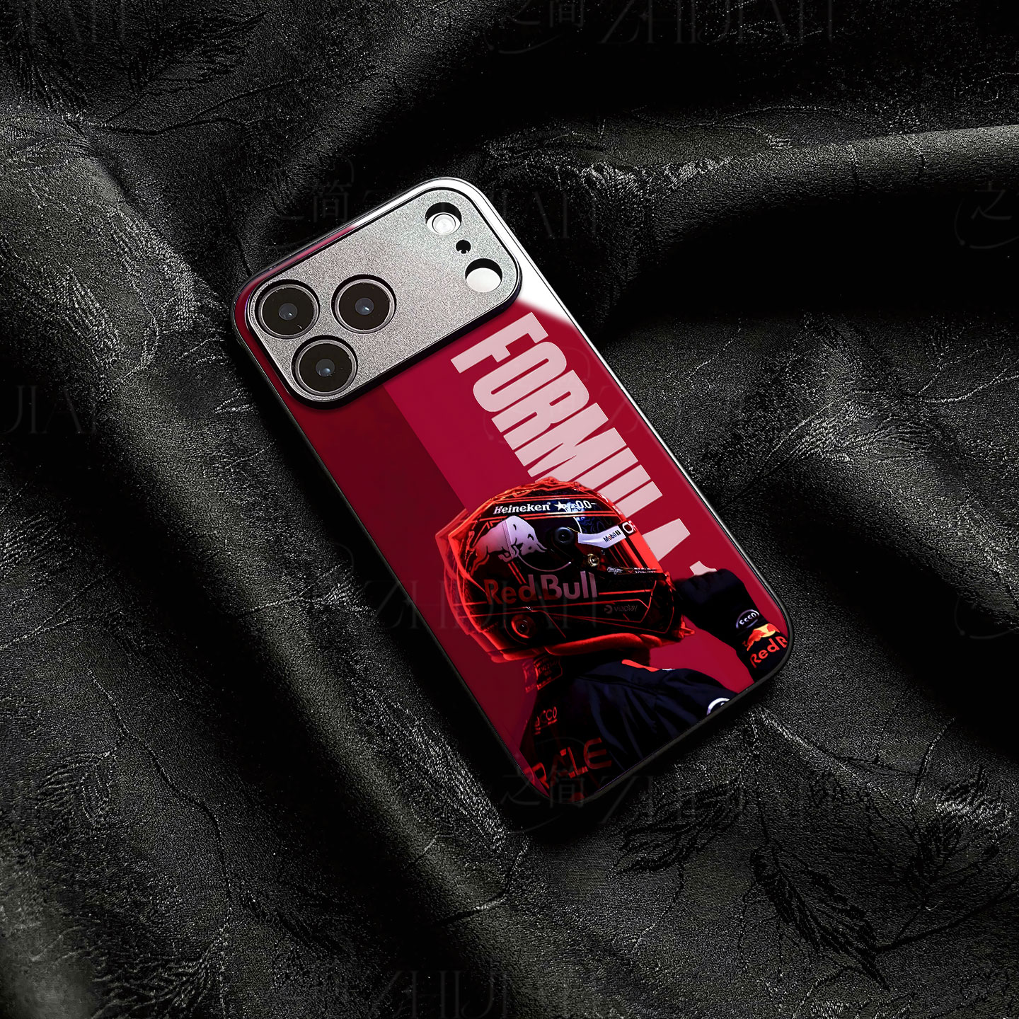 F1红牛头盔磁吸磨砂黑框电镀玻璃手机壳适用苹果iphone17promax华为小米CIVI5PRO红米NOTE12TURBOPURA80ULTRA