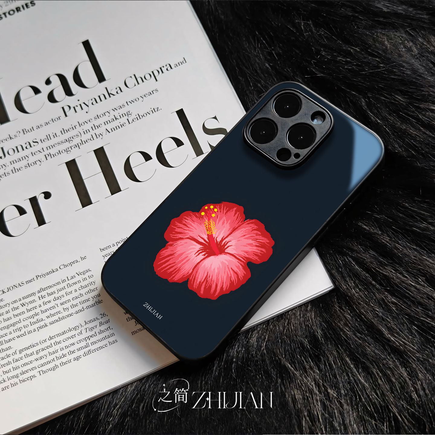 之简ZHIJIAN《朱槿花开》玻璃亮面磨砂手机壳新款小众不撞壳适用苹果17promax真我14pro红米NOTE14PROPLUS一