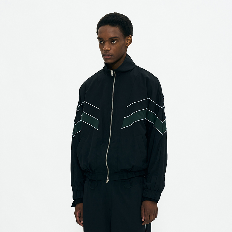 立领春秋宽松运动拉链外套夹克