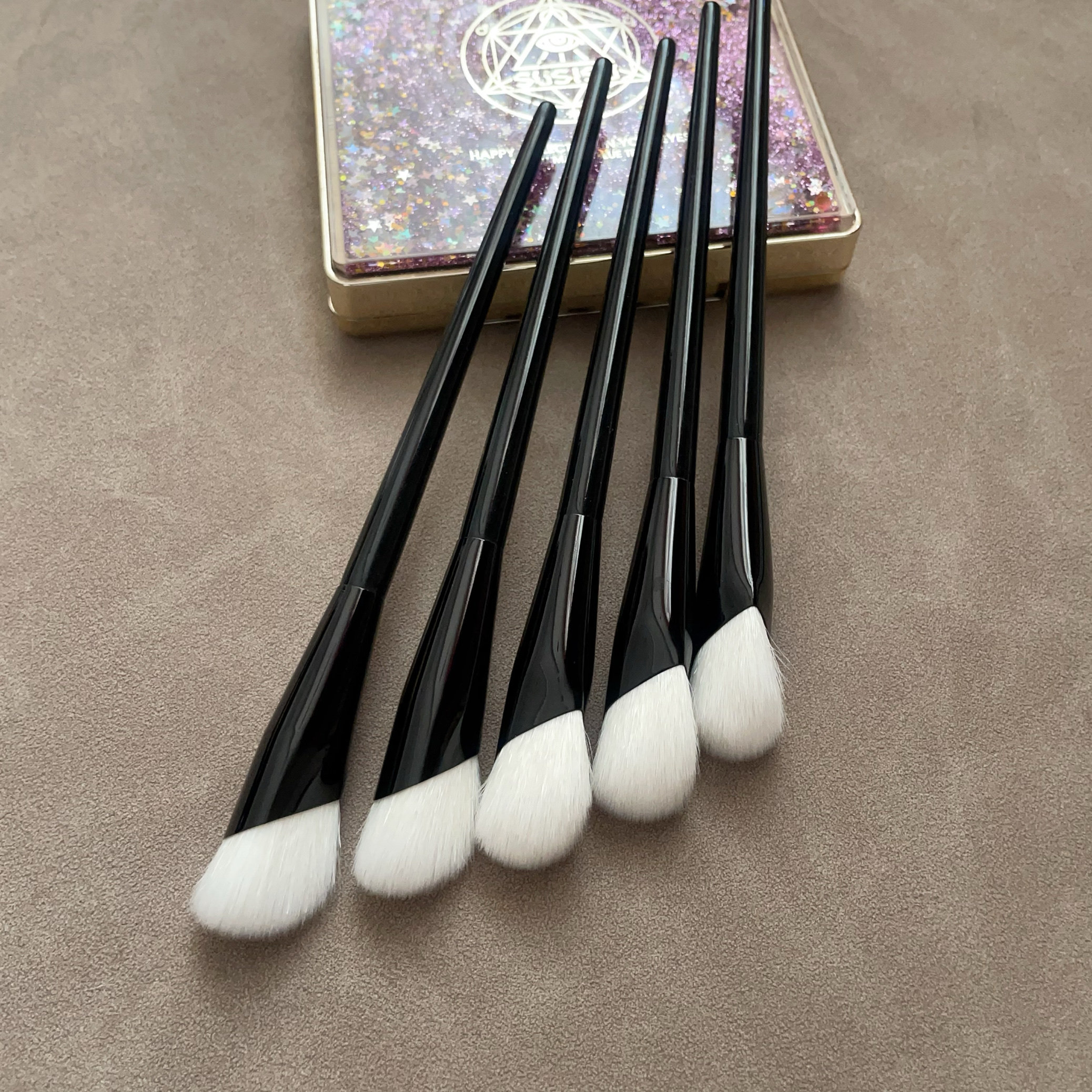 定制羊毛指腹遮瑕刷橡皮擦遮瑕刷高光刷软羊毛法令纹黑眼圈遮瑕刷