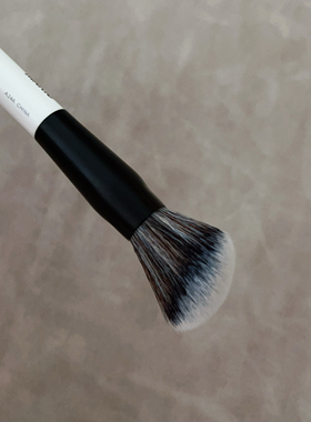 Makeup by Mario F4双头高光腮红粉底刷 坡形粉膏刷修容膏刷