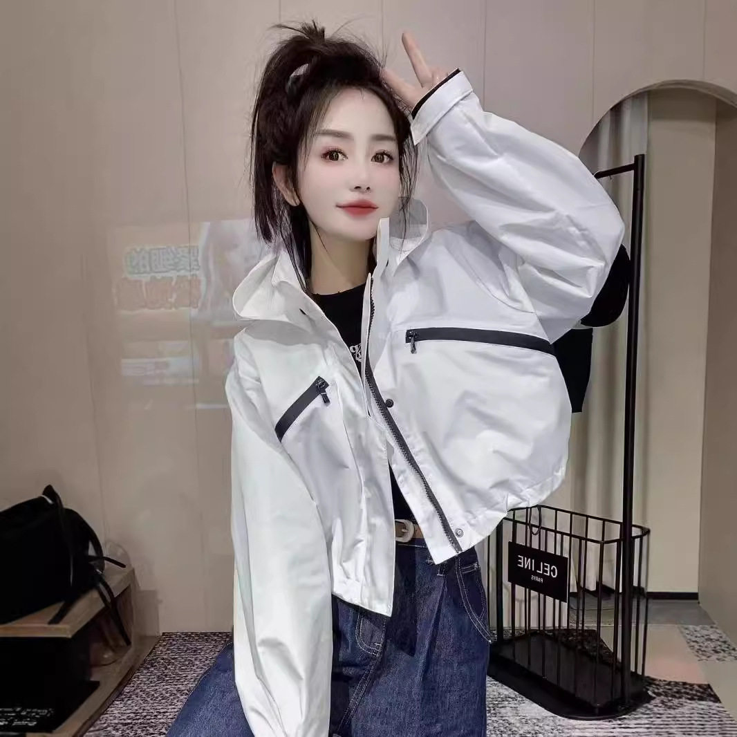 短款外套女长袖新款韩版设计感宽松休闲冲锋衣显瘦上衣棒球服