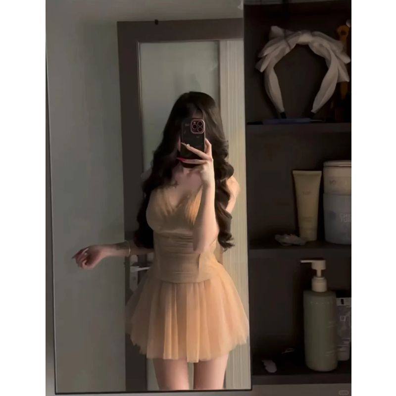 【两件套装】夏季辣妹v领修身短款蕾丝T恤上衣高腰网纱半身裙女潮