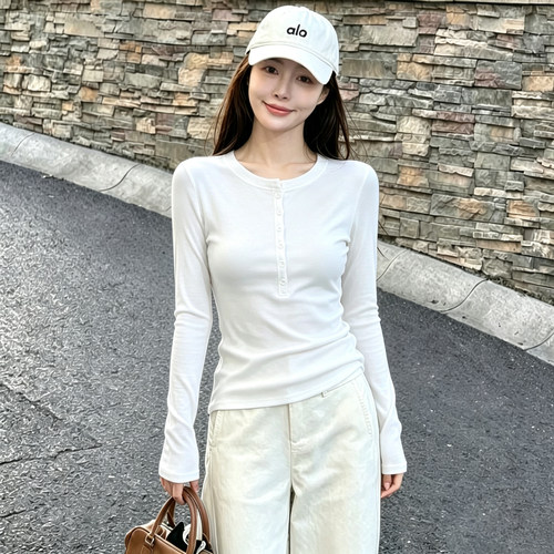 【辰大嗓严选】秋季韩系休闲圆领半扣长袖T恤2026女显瘦T230