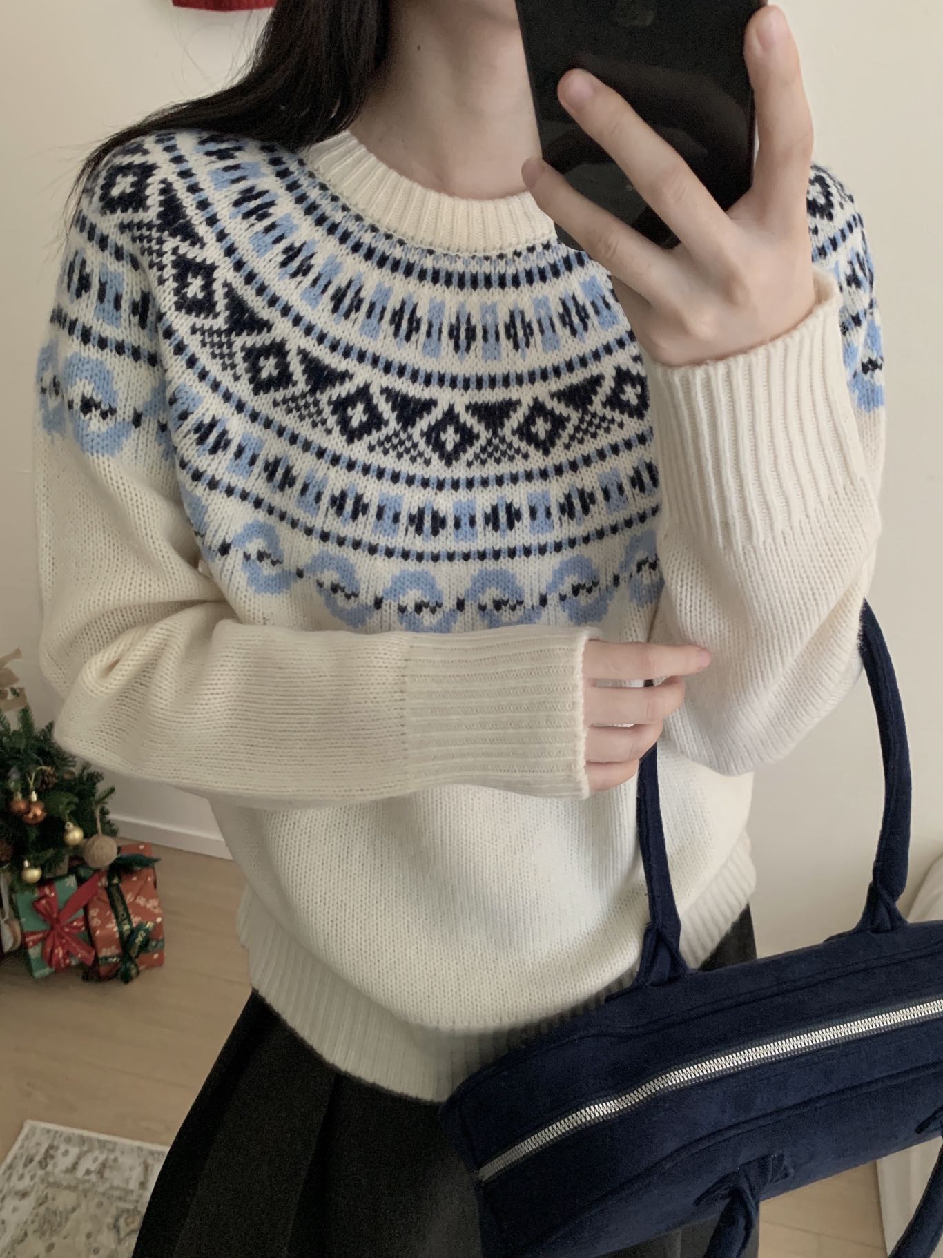 圆领长袖复古提花羊毛针织衫毛衣