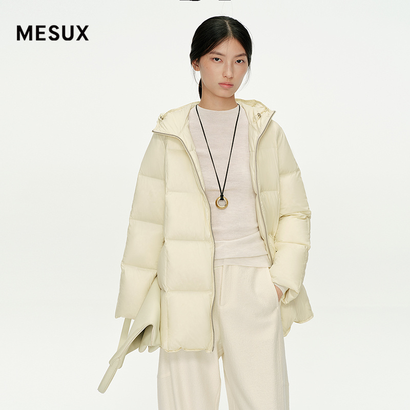 MESUX米岫25冬量感暖核3D立裁零压感连帽中长鹅绒羽绒服MNWUL509